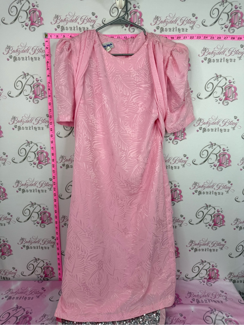 NU MODE dress vintage Soft Pink Textured Midi Dress with Puff Sleeves